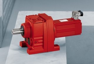 Helical servo gearmotors